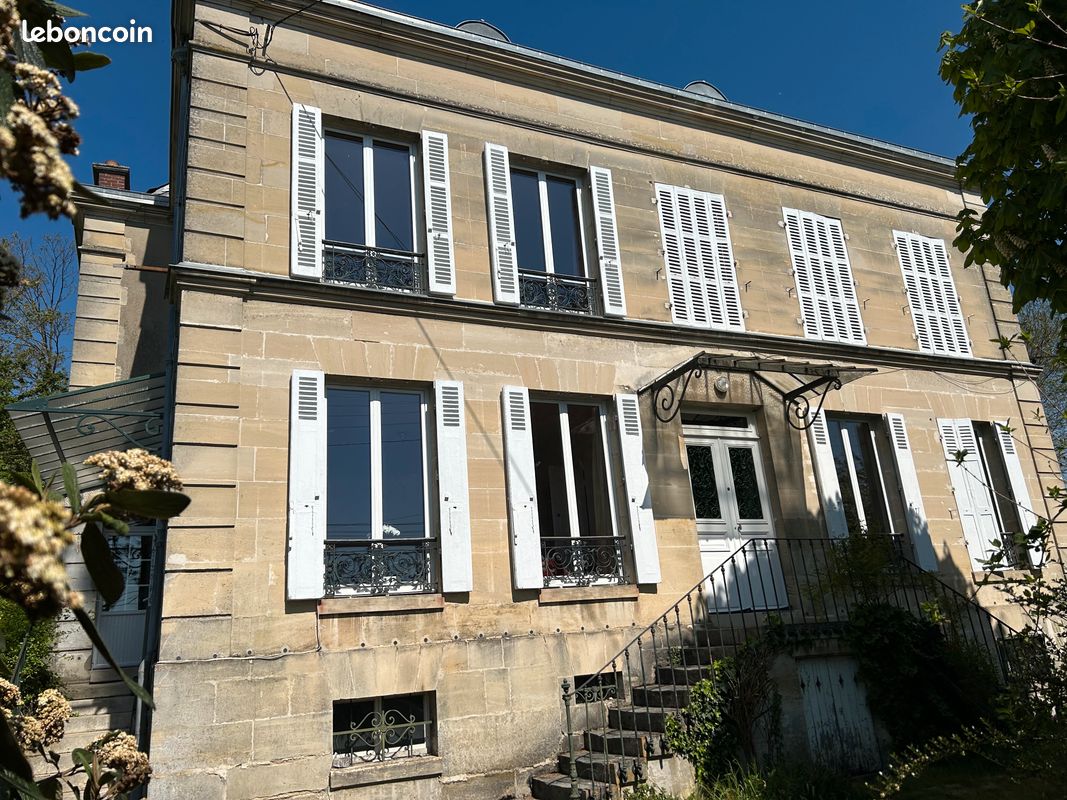 Maison 16 pièces 500 m² · à Chantilly · 500 m² · 1 250 000 €
