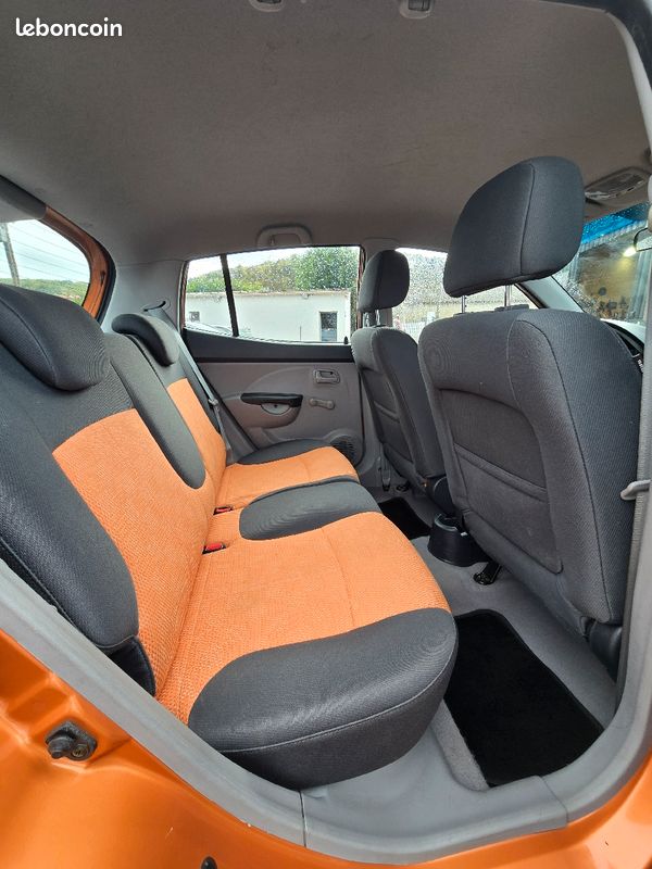 Kia picanto 1.1i 65ch 2 ème main 85 600kms (image 8)
