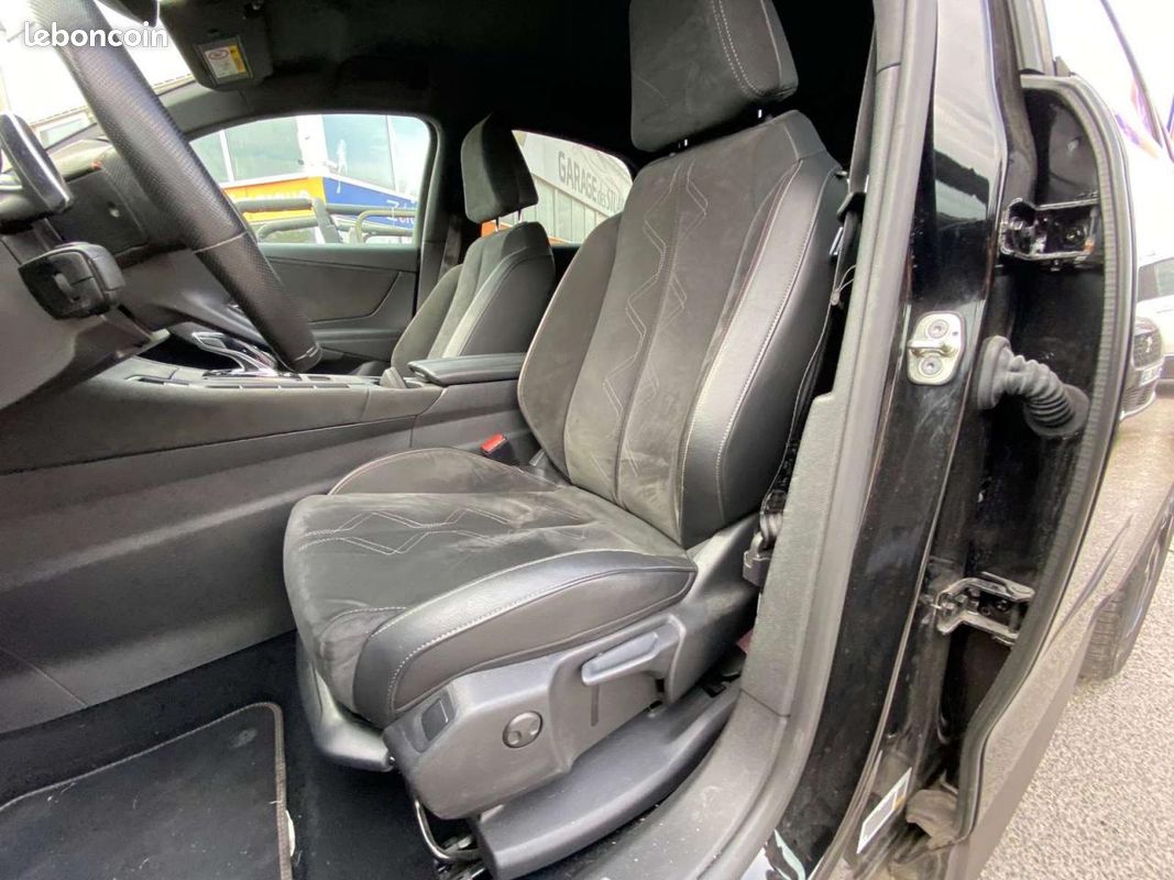 DS DS 7 CROSSBACK 1.5 BlueHDi - 130 - BV EAT8 Performance Line (image 5)