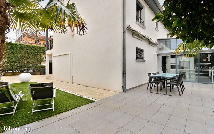 Maison 6 pièces 192 m² — 3