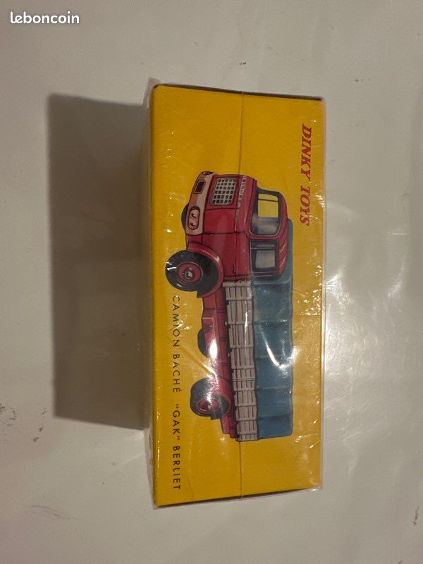 DINKY TOYS 1 crochet PLASTIQUE grue berliet militaire dinky toys dépannage (R23