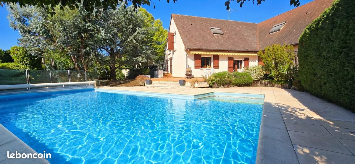 Maison 7 pièces 228 m² · à Saint-Marcel · 228 m² · 450 000 €
