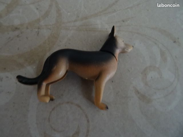 Chien loup tête articulée Playmobil (image 1)