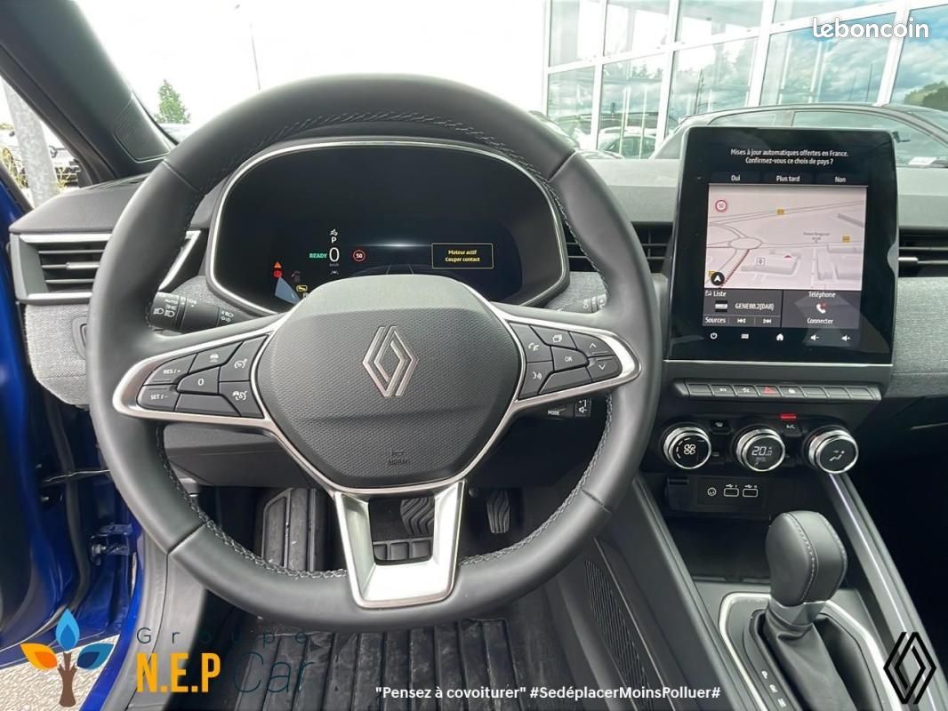 Renault Clio TECHNO FULL HYBRID E-TECH 145 CH-24 (image 14)