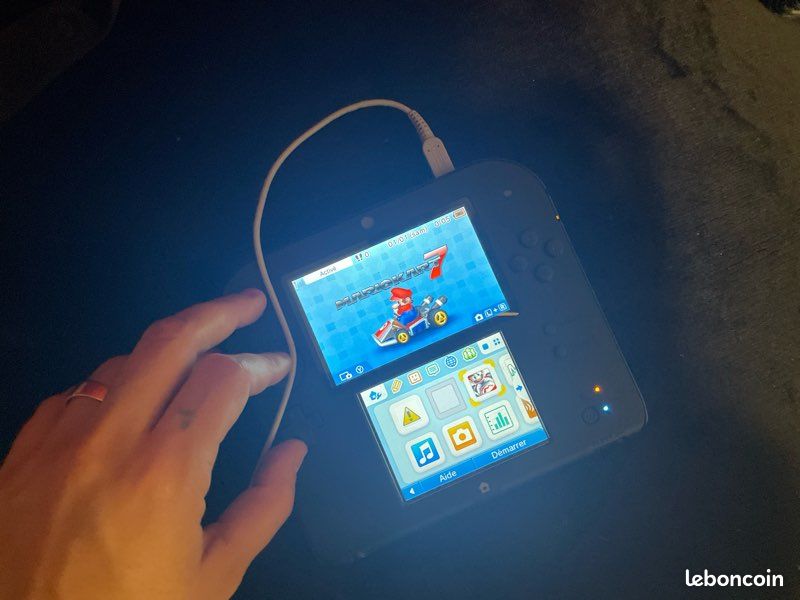 Nintendo 2ds (image 1)