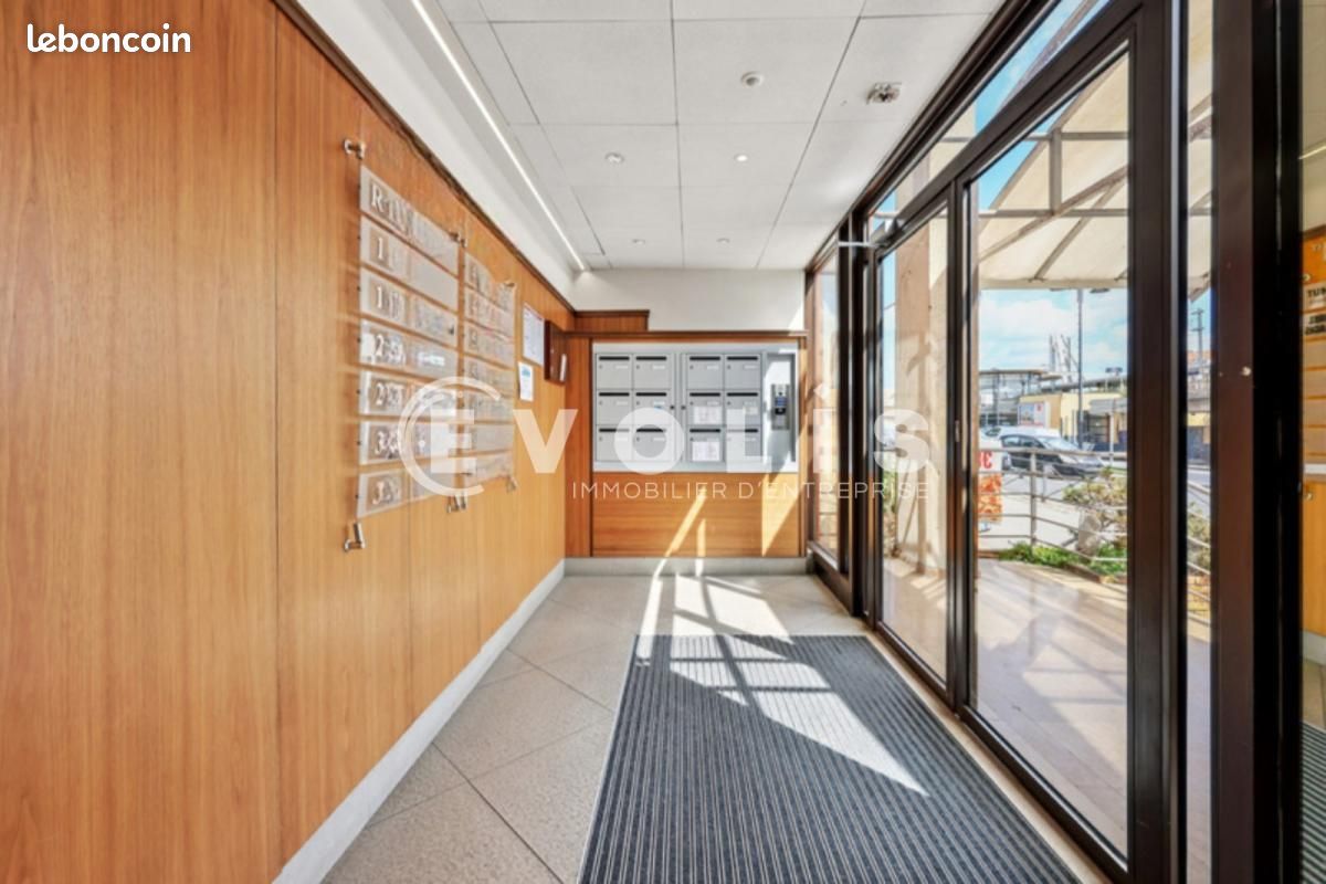 Bureaux 285 m² (image 13)