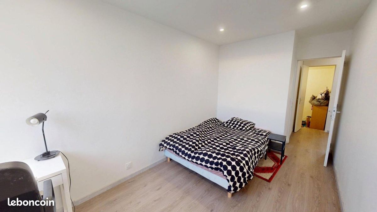 Chambre 5 pièces 76 m² (image 2)