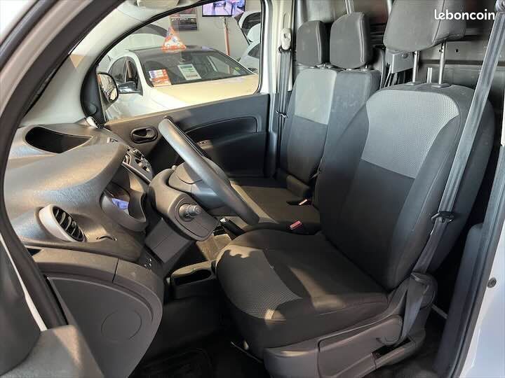 Renault Kangoo Express 1.5 DCI 90 CH ENERGY GRAND CONFORD (image 18)