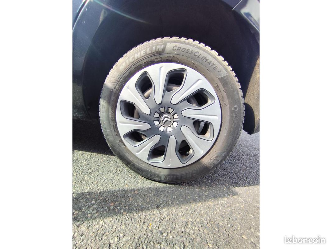 CITROEN C3 1.2 PureTech 12V - 82 2009 BERLINE Confort PHASE 2 (image 24)
