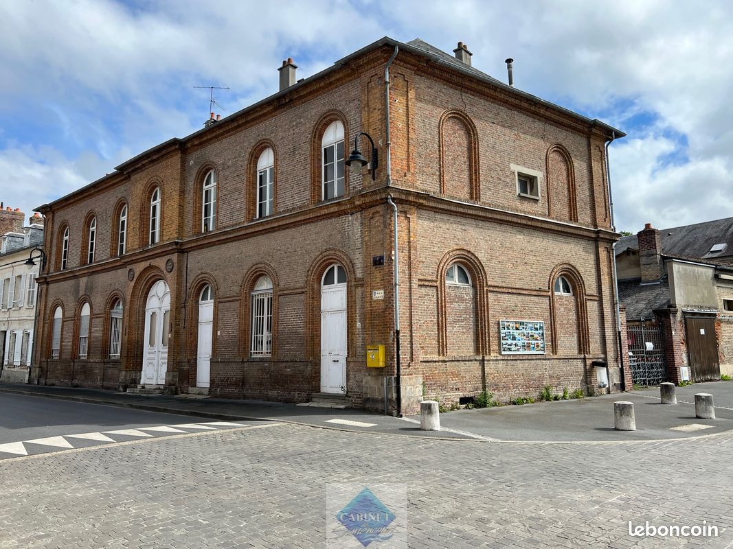 Immeuble 620 m² · à Abbeville · 620 m² · 588 000 €