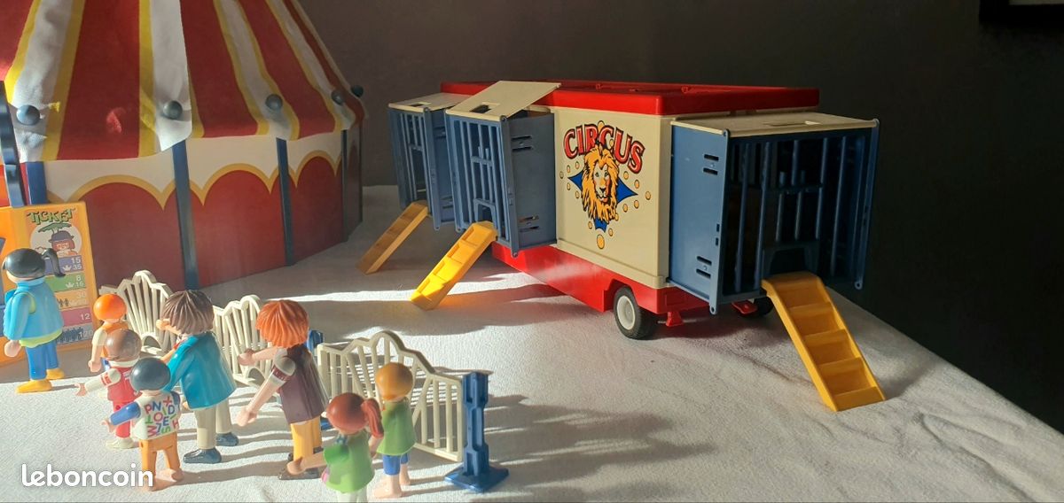 PLAYMOBIL / LES Civils : Le Cirque / Zoo / Menagerie La Grande Girafe