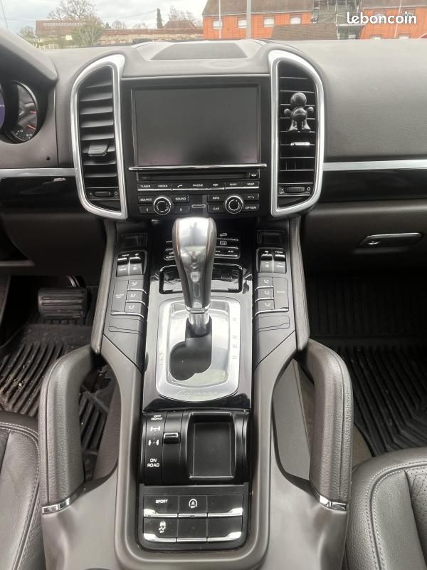 Porsche Cayenne 3.0 262ch Diesel (image 16)