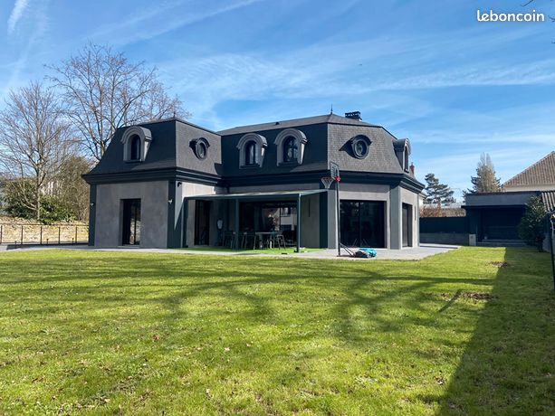 Propriété 7 pièces 200 m²