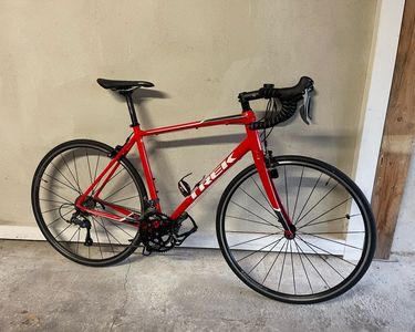 Trek domane al2 Vélos