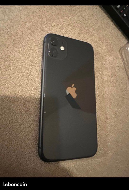 IPhone 11 (image 2)
