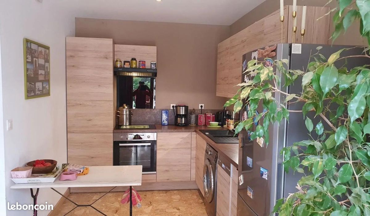 Appartement 3 pièces 59 m² · à Châteauneuf-de-Gadagne · 59 m² · 830 €/mois