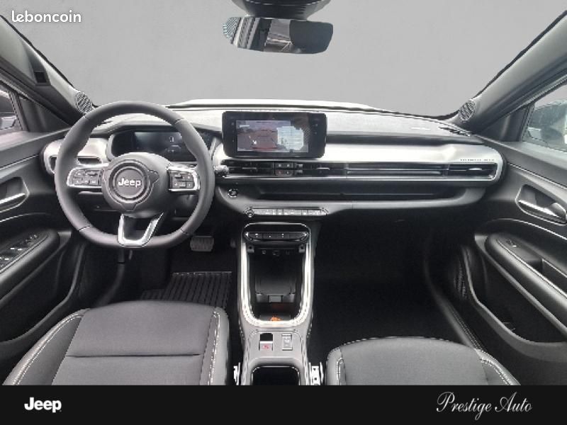Jeep Avenger 1.2 Turbo T3 110ch MHEV Altitude BVR6 eHybrid (image 12)