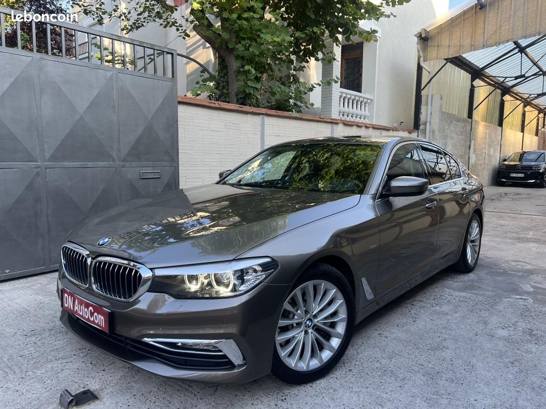 BMW SERIE 5 530d xDrive - BVA Sport Steptronic BERLINE G30 F90 Luxury PHASE 1 (image 1)