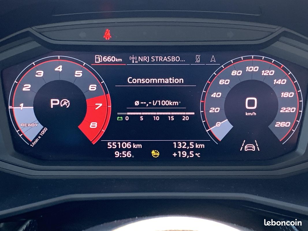 AUDI A1 Sportback 30 TFSI 110 ch S tronic 7 Business line (image 9)