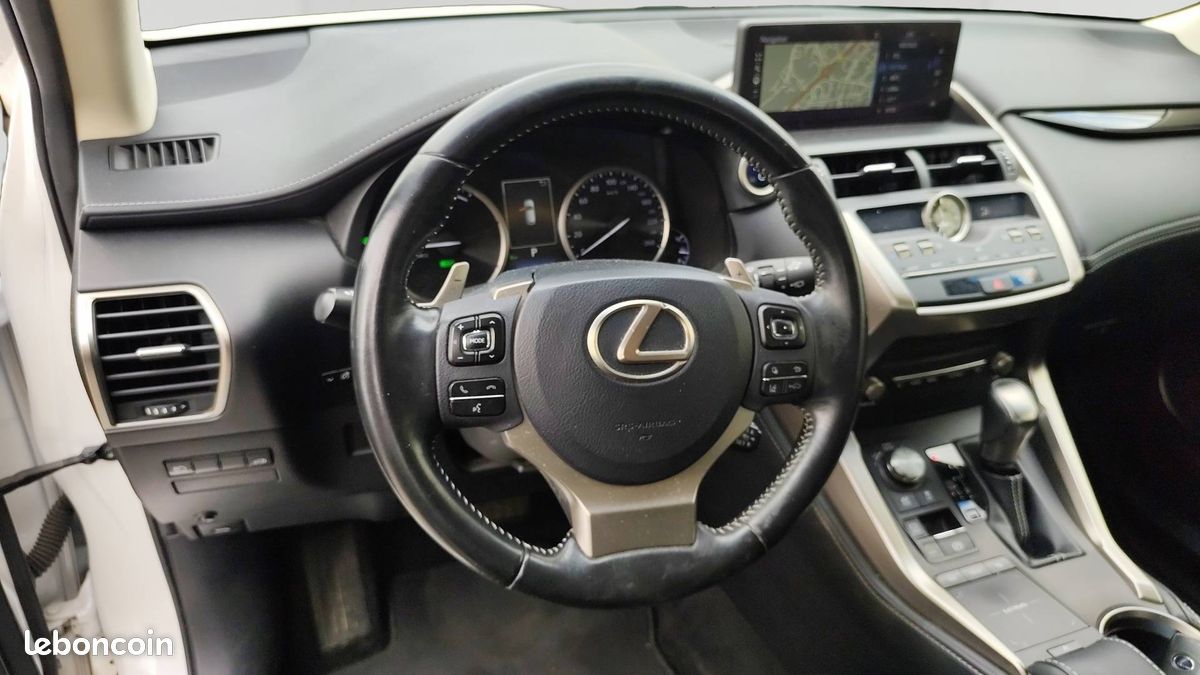 LEXUS NX 300h 4WD Pack (image 13)