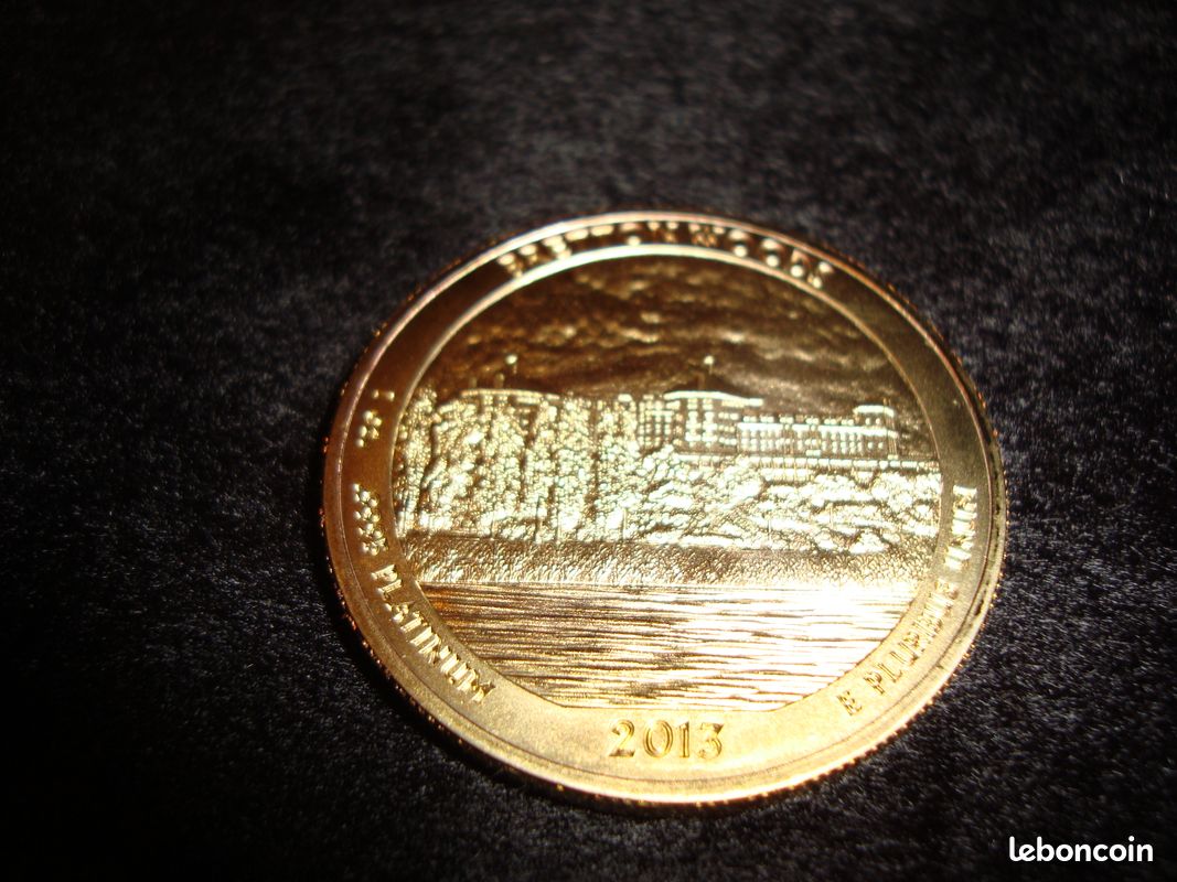Pièce plaquée or 1 trillion de dollars .999 Platine avec boite deluxe (image 3)
