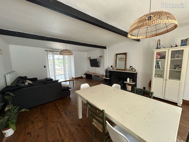 Maison 8 pièces 155 m² · à Valdurenque · 155 m² · 187 000 €