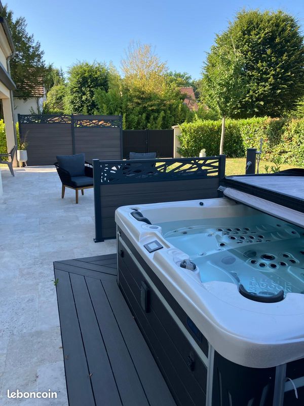 Maison 6 pièces 219 m² · à Lamorlaye · 219 m² · 810 000 €