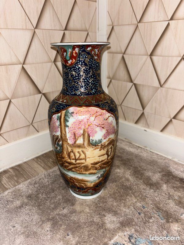 Vase décoratif en porcelaine style asiatique – Très joli décor (image 1)
