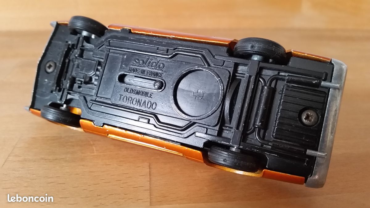 Miniature Solido Oldsmobile Toronado 150 – État Neuf, Boîte D'origine