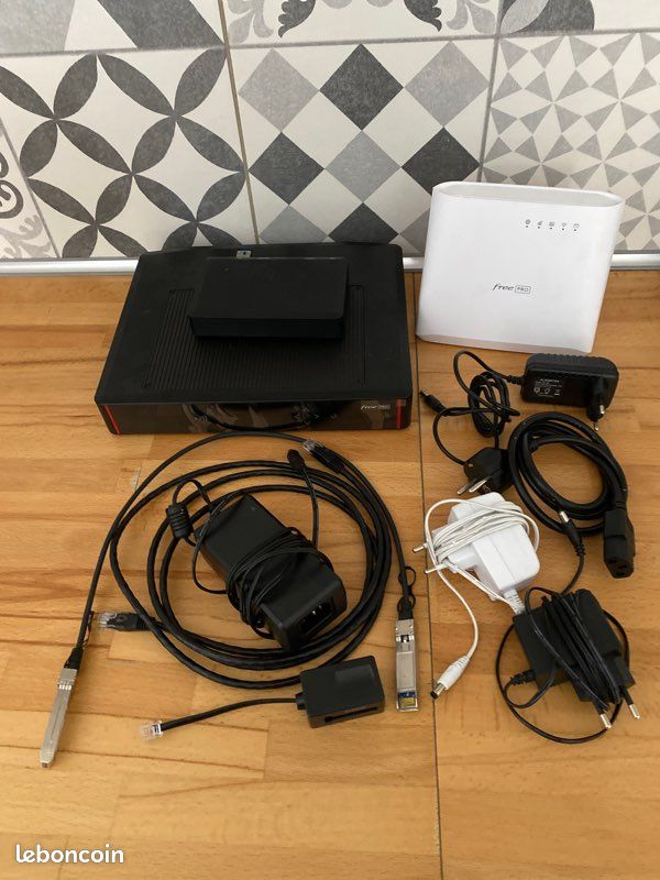Free box pro + backup 4G complet (image 1)