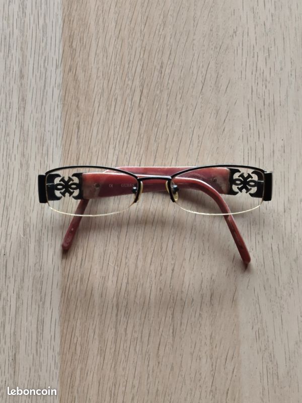 Monture de lunette femme percé Guess Accessoires Bagagerie