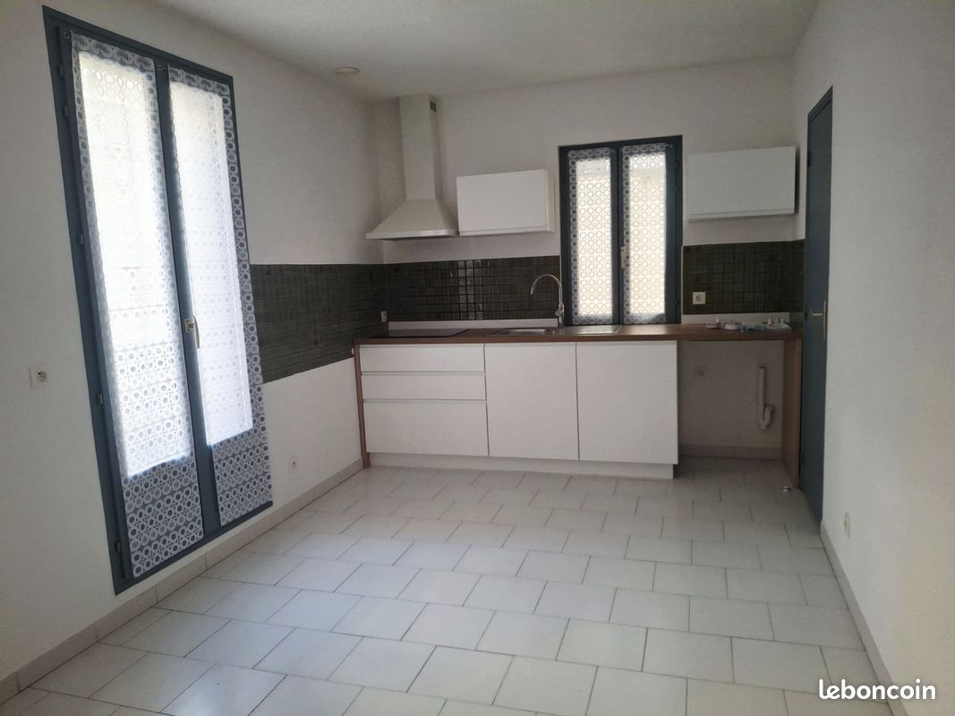 Appartement 3 pièces 74 m² · à Pézenas · 74 m² · 670 €/mois