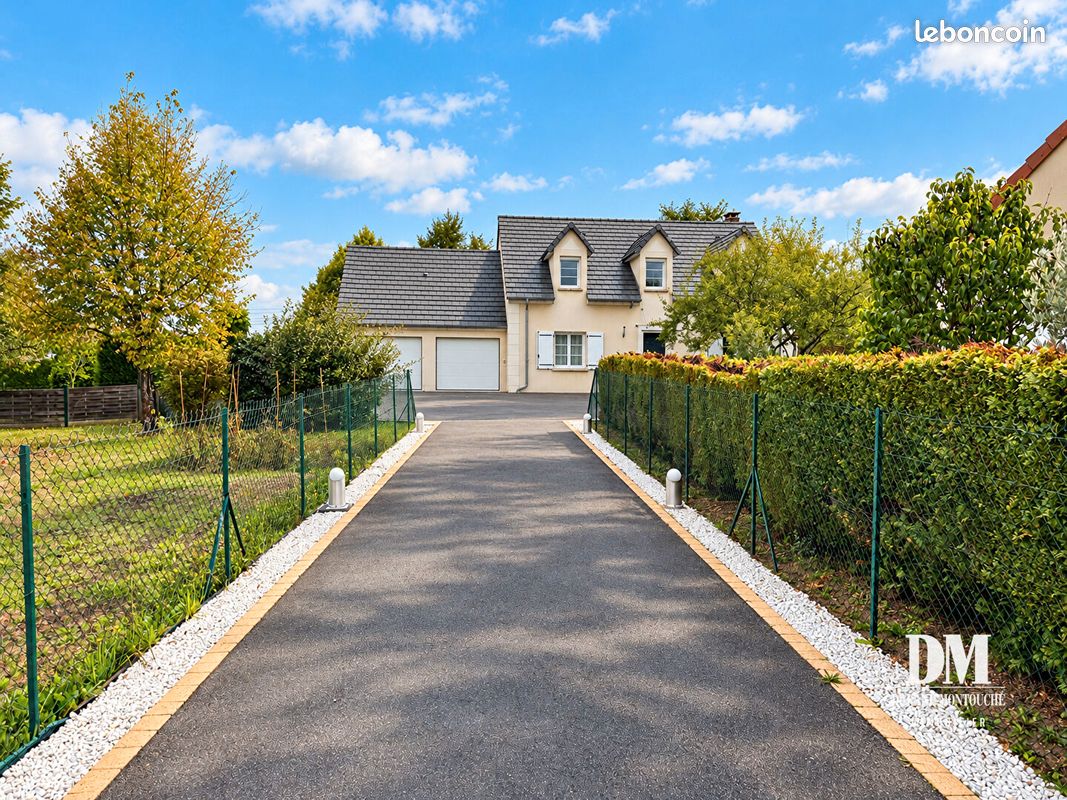 Maison 8 pièces 140 m² · à Donnery · 140 m² · 349 500 €