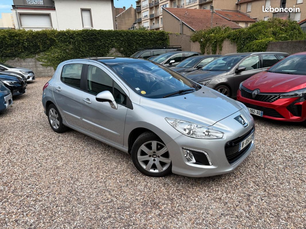 Peugeot 308 1,6 e-hdi 112 ch premier 12/11 (image 3)