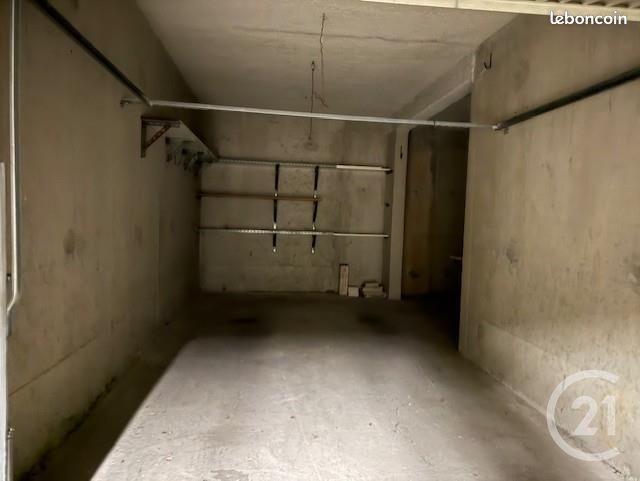 Parking 20 m² · à Grenoble · 20 m² · 20 900 €