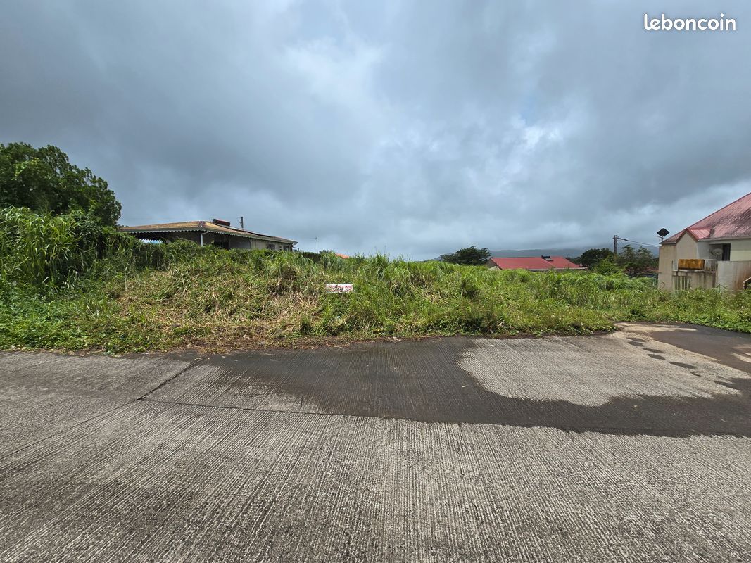 Terrain 843 m² · à Le Morne-Rouge · 843 m² · 85 000 €