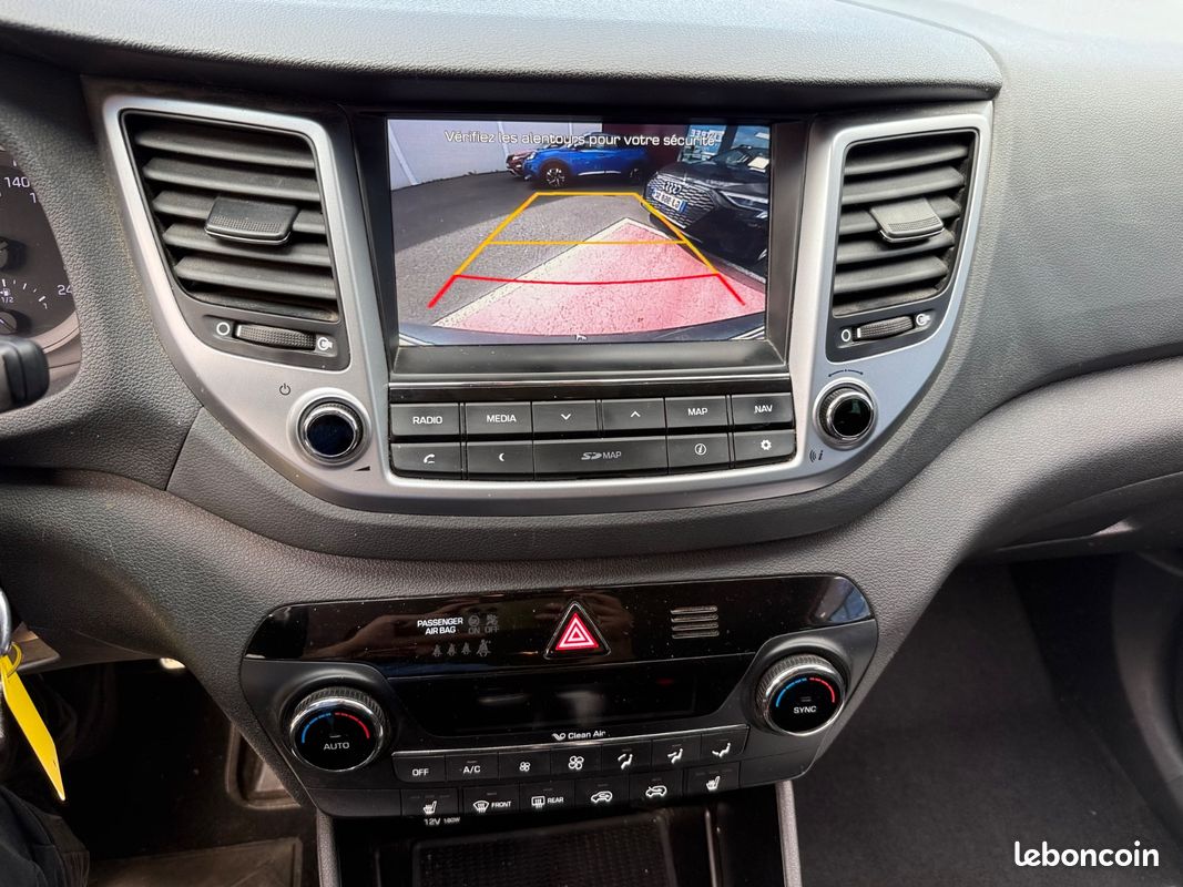 Hyundai TUCSON 1.7 Executive 116CH / Première main (image 11)