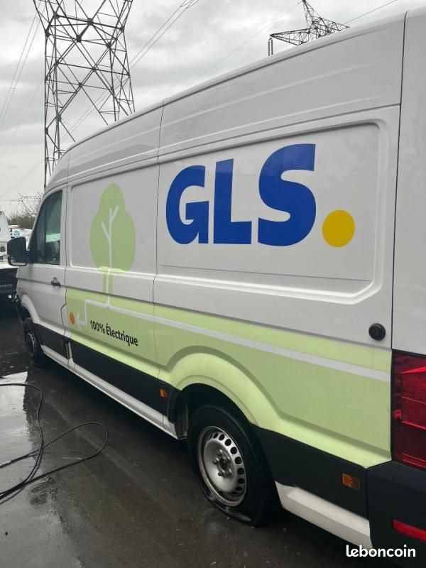 Volkswagen Crafter VAN e- 35 L3H3 136 CH ACCIDENTEE (image 6)