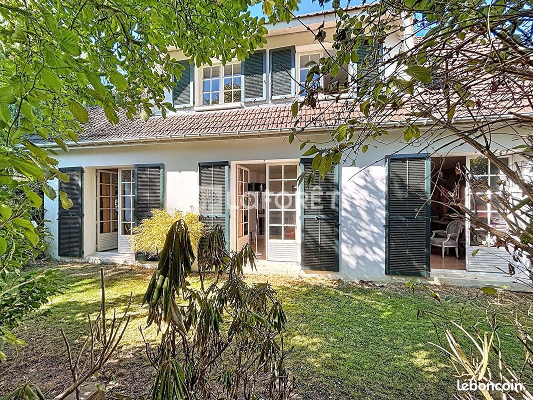 Maison 6 pièces 124 m² · à Mont-Saint-Aignan · 124 m² · 347 000 €