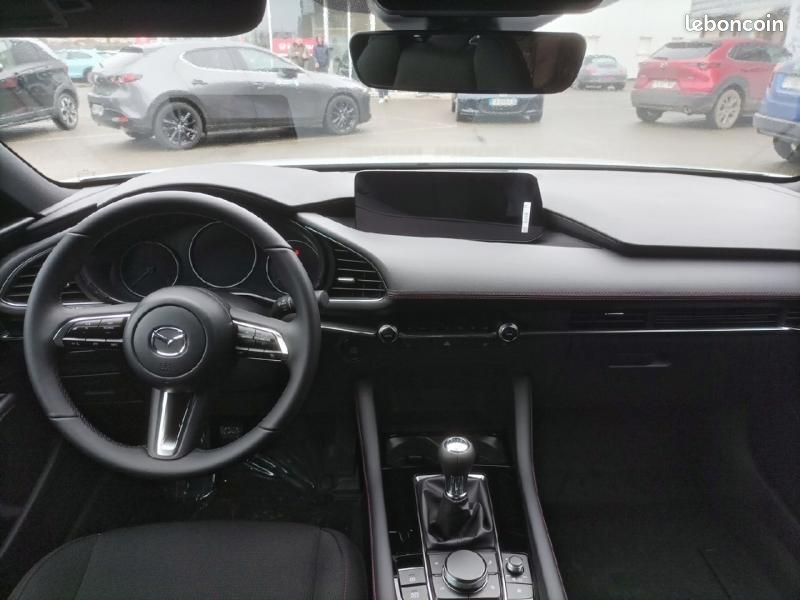 Mazda Mazda 3 2.0 e-SKYACTIV-X M-Hybrid 186ch Homura 2025 Euro6e (image 8)