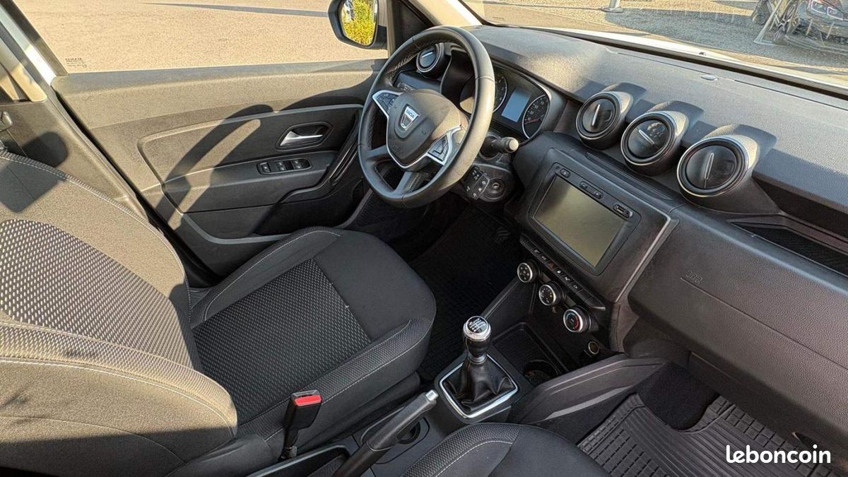 Dacia Duster Blue dCi 115 4x2 15 ans (image 10)