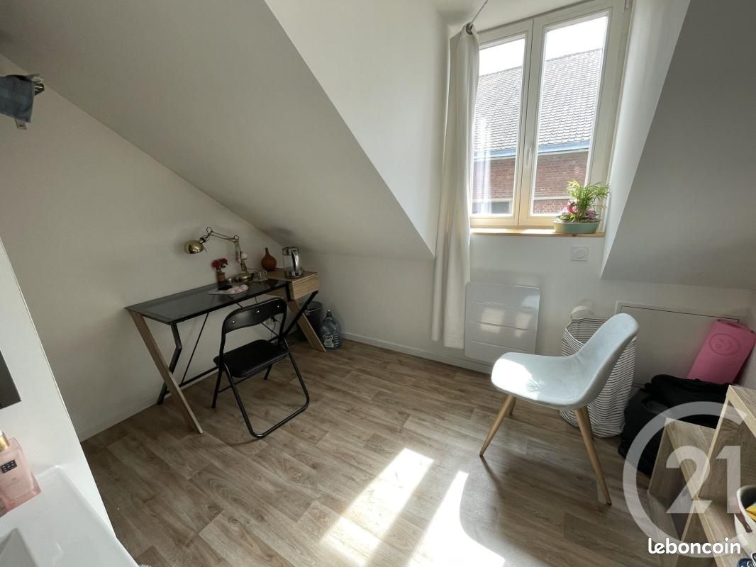 Appartement 2 pièces 51 m² · à Calais · 51 m² · 395 €