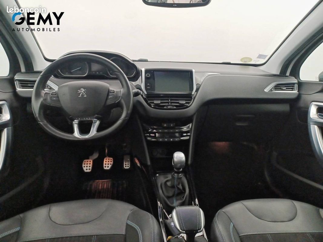 PEUGEOT 2008 1.6 BlueHDi 120ch S&S BVM6 Crossway (image 8)