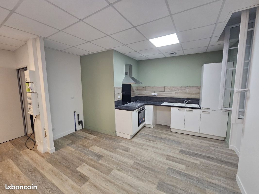 Appartement 3 pièces 75 m² · à Burie · 75 m² · 660 €/mois