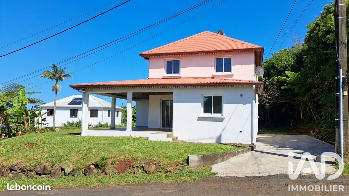 Maison 5 pièces 118 m² · à Saint-Joseph · 118 m² · 295 000 €