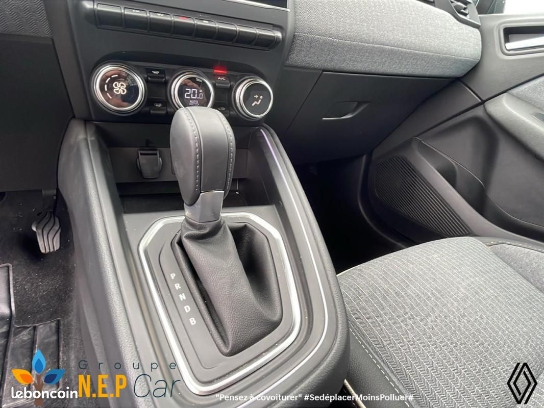 Renault Clio TECHNO FULL HYBRID E-TECH 145 CH-24 (image 15)