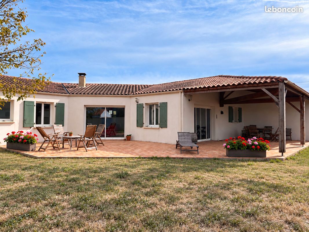 Maison 7 pièces 147 m² · à Benon · 147 m² · 68 000 €