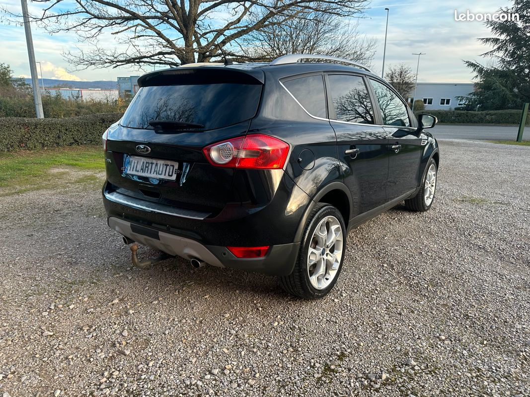 Ford Kuga 2.0 TDCi Titanium 163 CV 4x4 Très Bon Etat... (image 5)