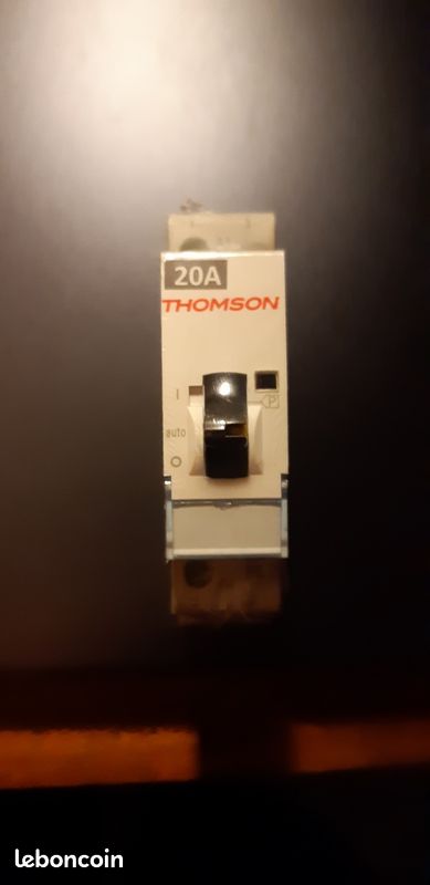 Thomson Contacteur jour nuit 25A NF (image 1)