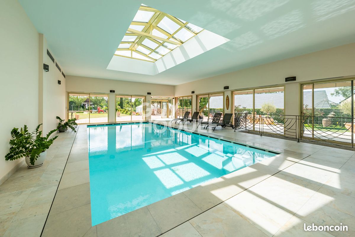 Maison 9 pièces 313 m² · à Étiolles · 313 m² · 1 900 000 €